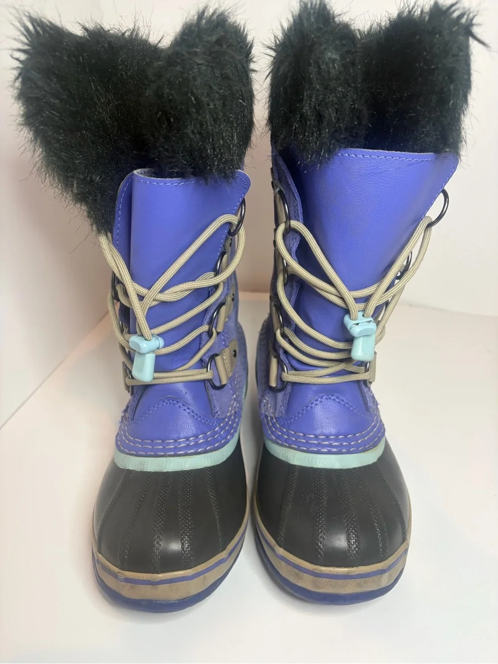 Sorel features joan